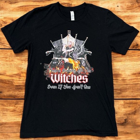 Canvas Tops - Taylor Swift Medium Black Graphic Tee “Burning all of the witches…” short sleeve